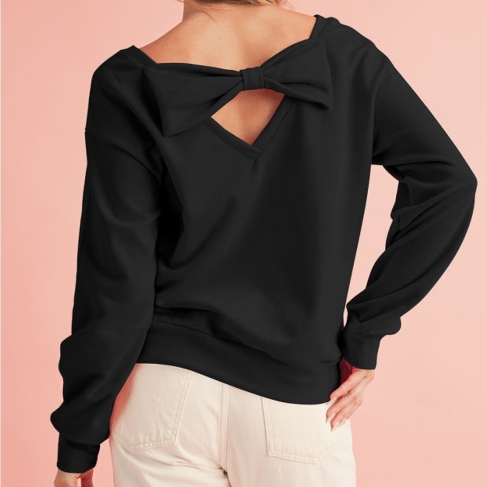 BNWT Black Back Bow Sweatshirt